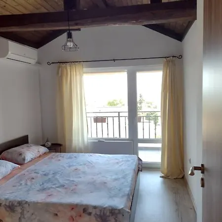 Слънчева, Морска Мансарда Буревестник Apartmán *